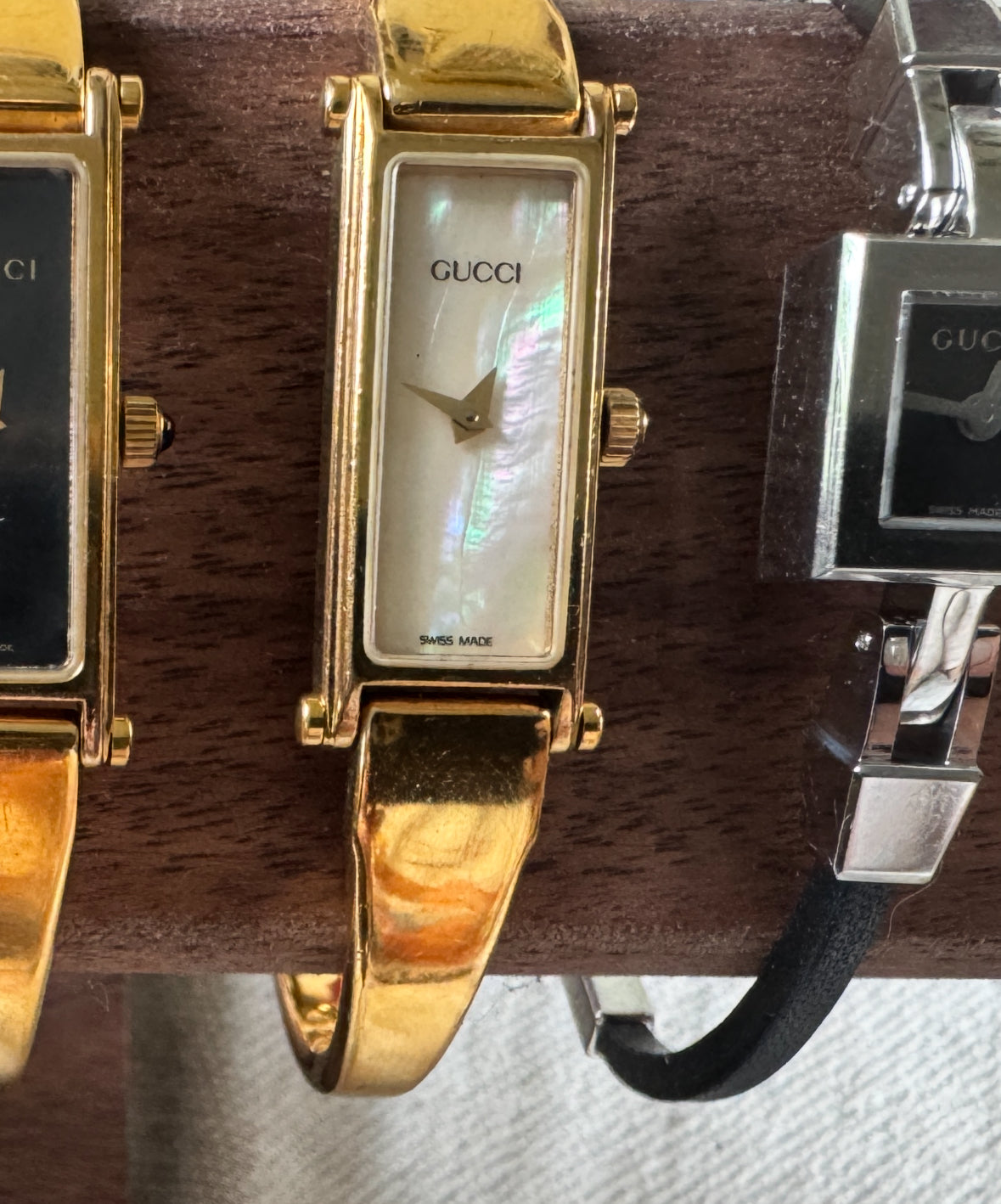 VTG GUCCI 1500L Gold Watch w/Mother of Pearl Dial