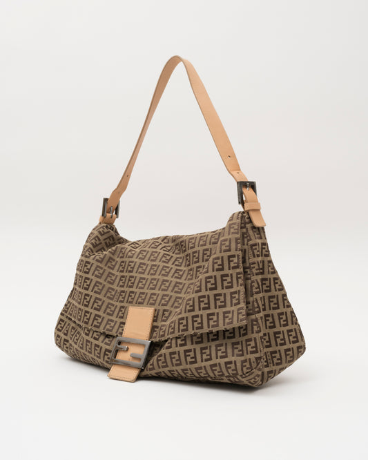 2000s FENDI Beige Zucchino Canvas Mamma Baguette Shoulder Bag
