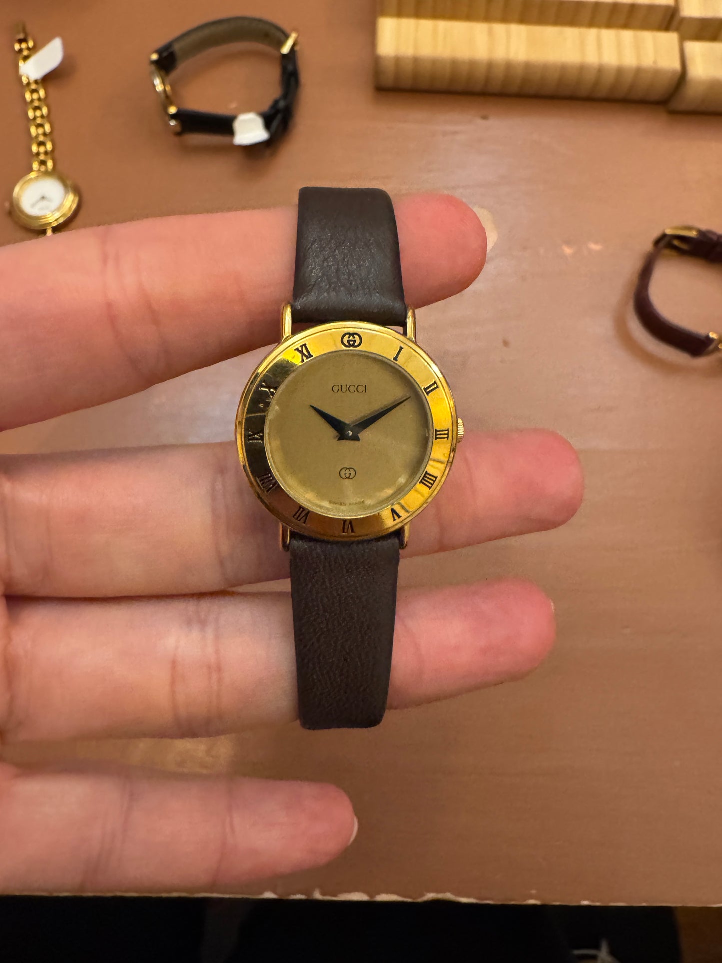 90s GUCCI 3000L Gold Watch w/Brown Leather Band