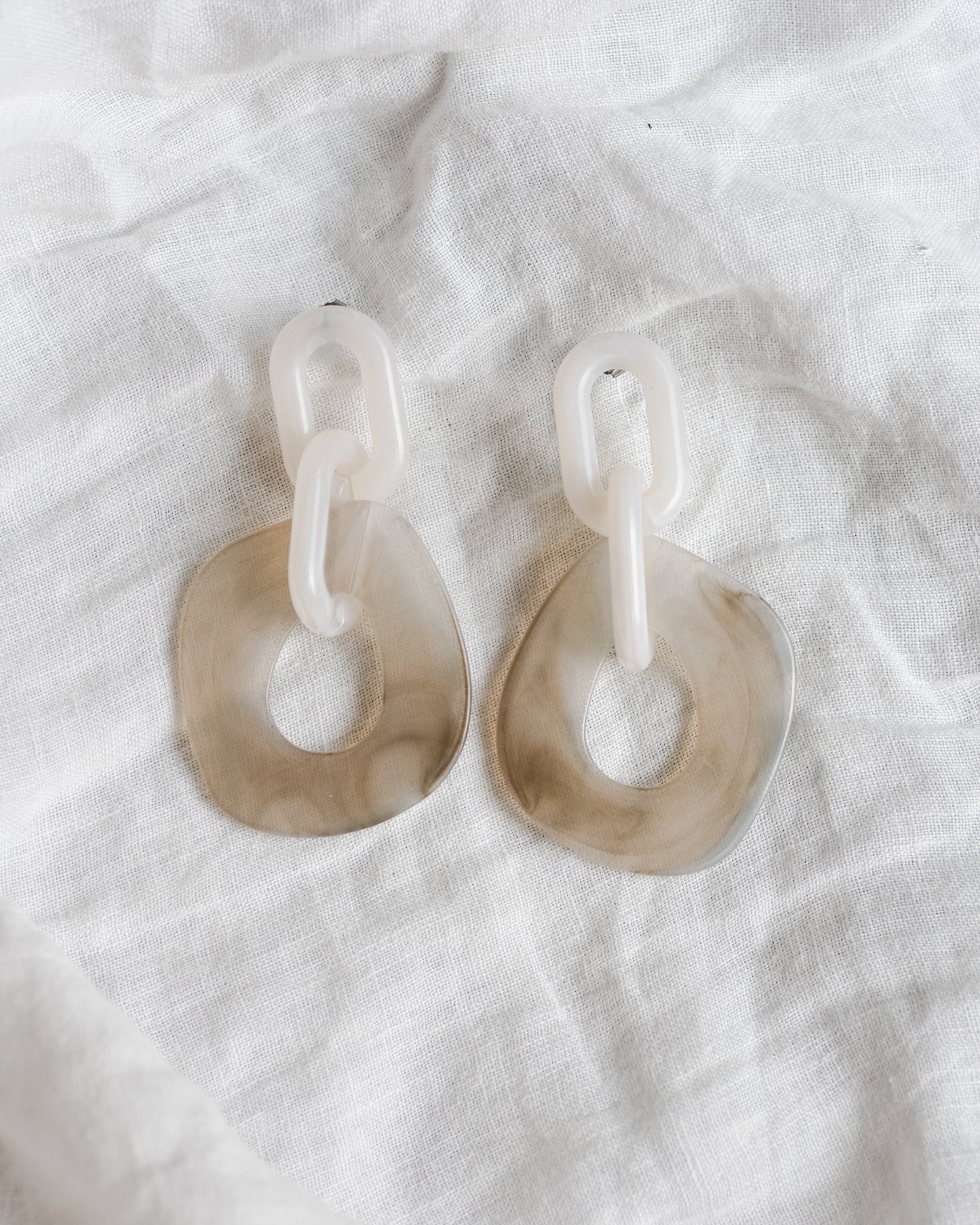 Clementine Earrings in Smoked Vanilla