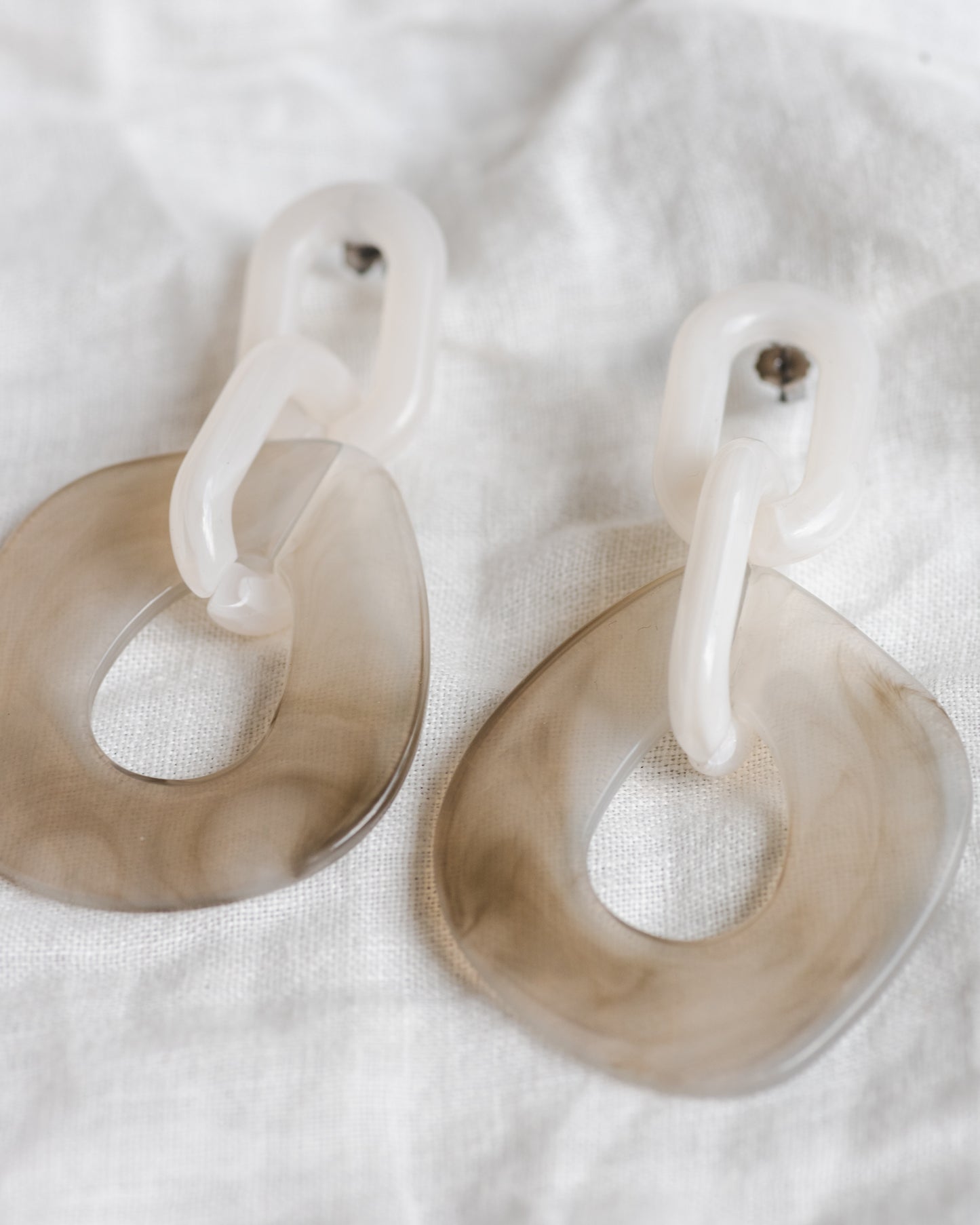 Clementine Earrings in Smoked Vanilla