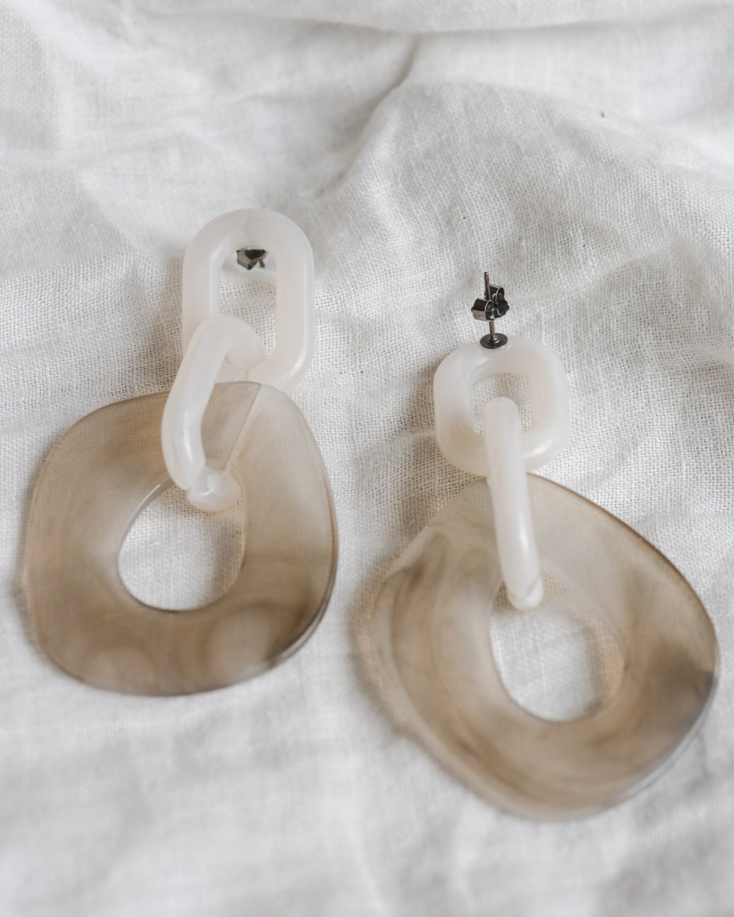 Clementine Earrings in Smoked Vanilla