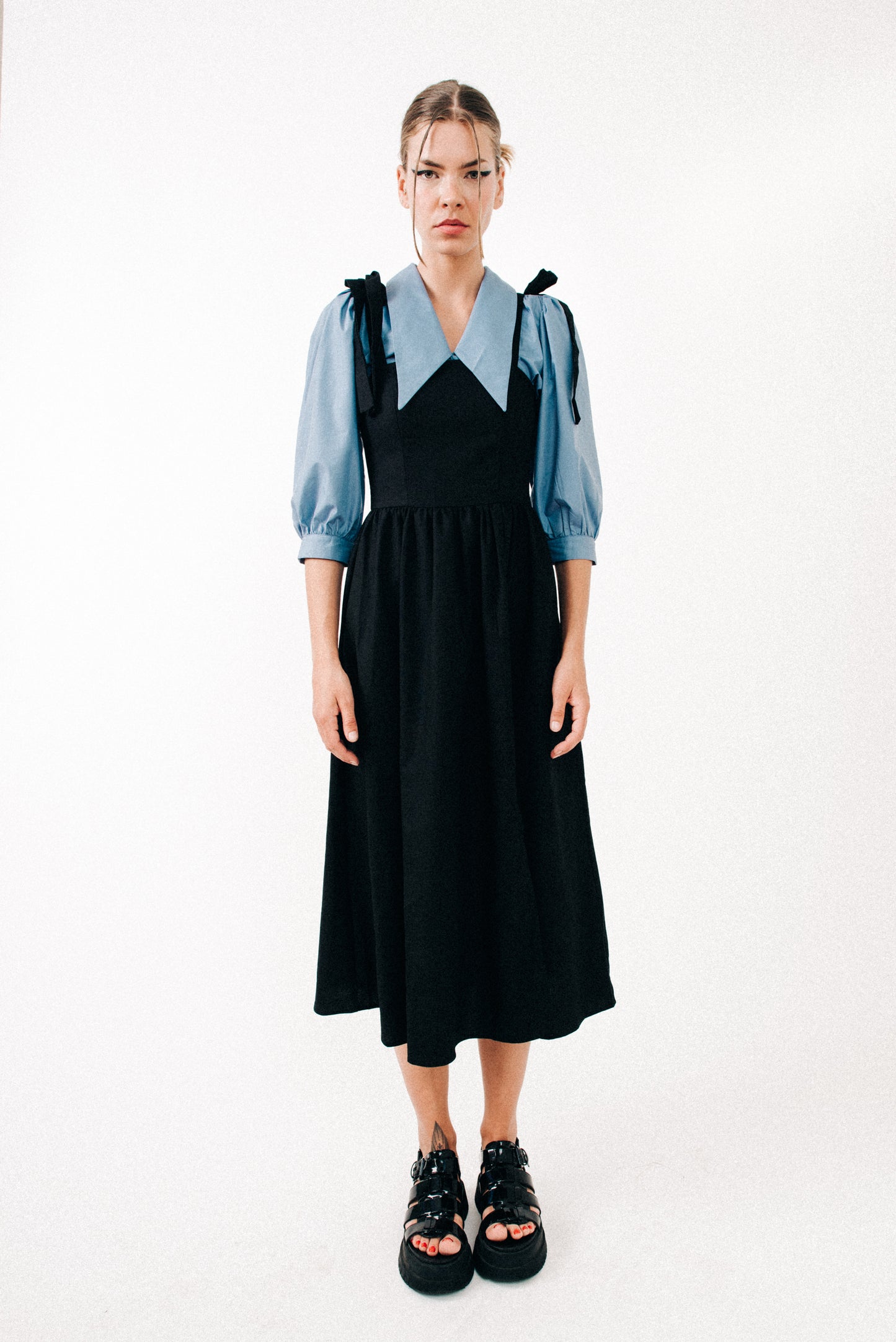 Margareta Dress in Charcoal
