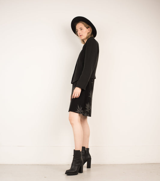 Vintage Black Cropped Silk Blazer / S - Closed Caption