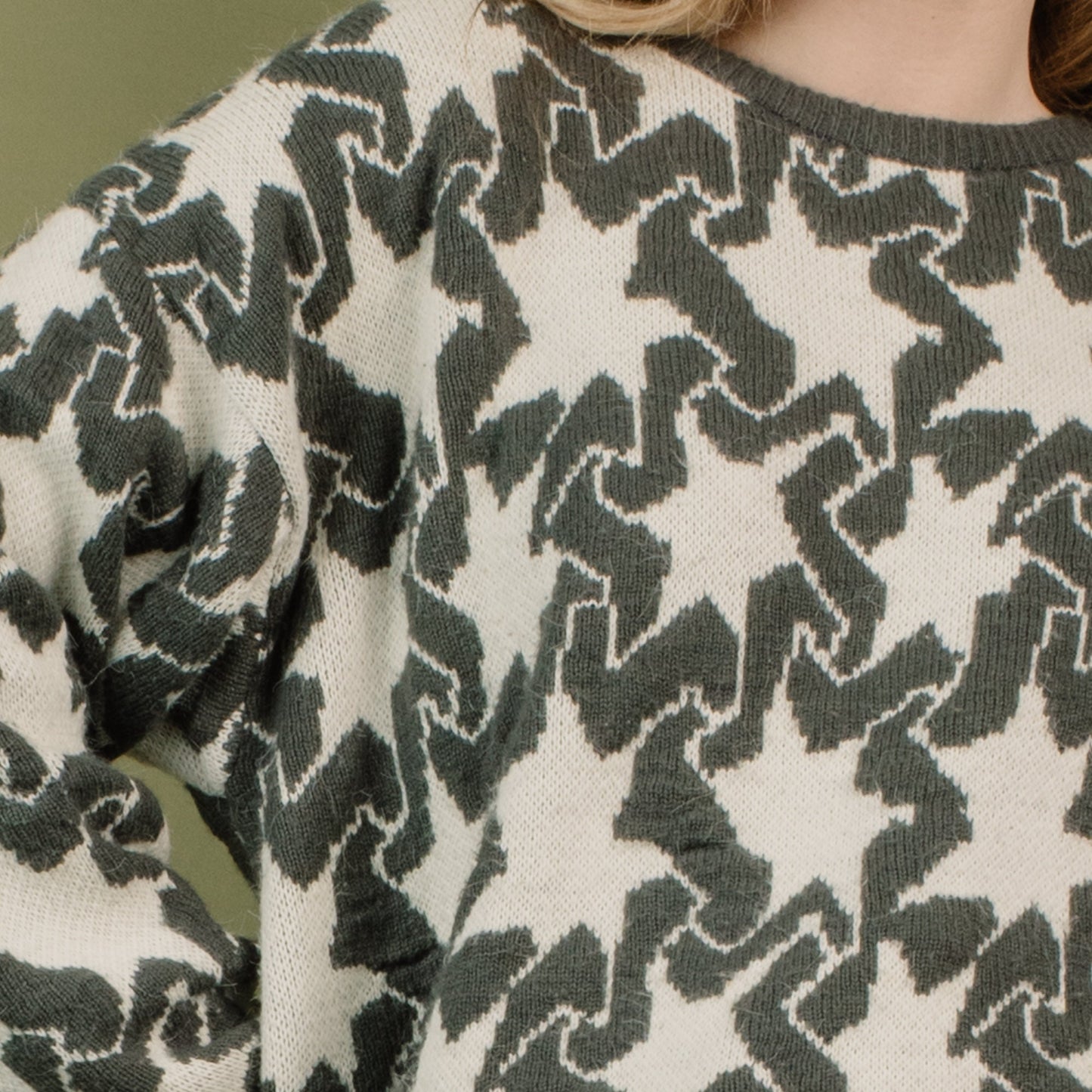 Vintage Oversized Grey + White Abstract Knit Sweater / S