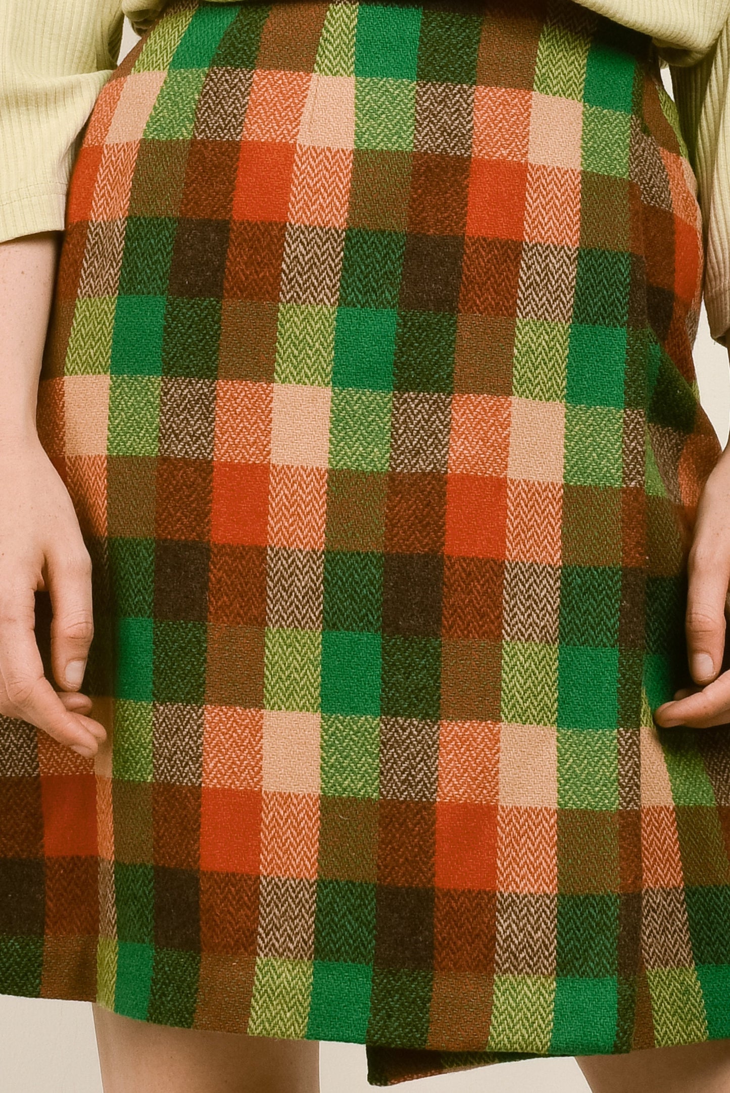 Vintage 70s Plaid Wool Wrap Skirt / XS