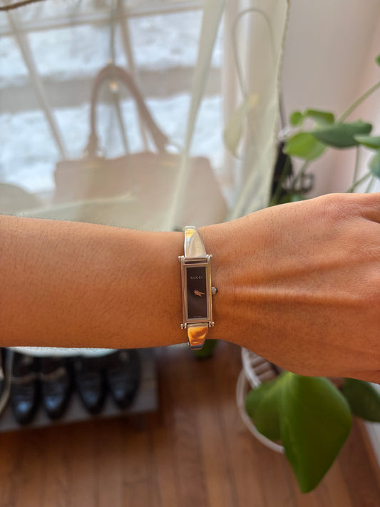 90s GUCCI 1500L Silver Watch