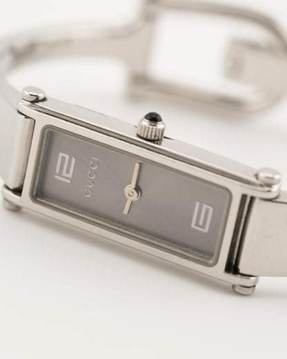 90s GUCCI 1500L Silver Watch w/Grey Dial