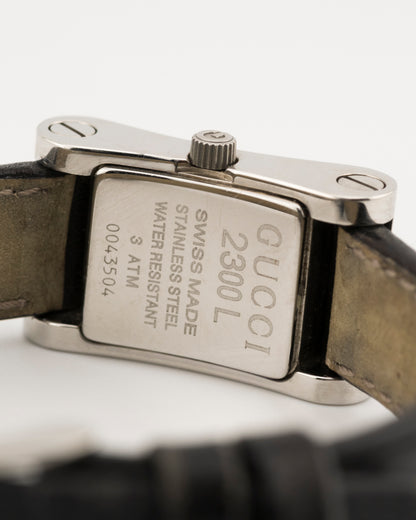 90s GUCCI 2300L Silver & Black Leather Watch