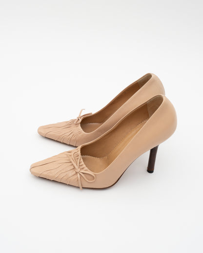 2000s GUCCI Tom Ford Era Beige Ruched Bow Heels (35)