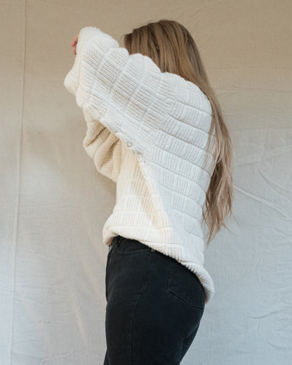 Vintage Creme Chunky Knit Sweater (S/M)