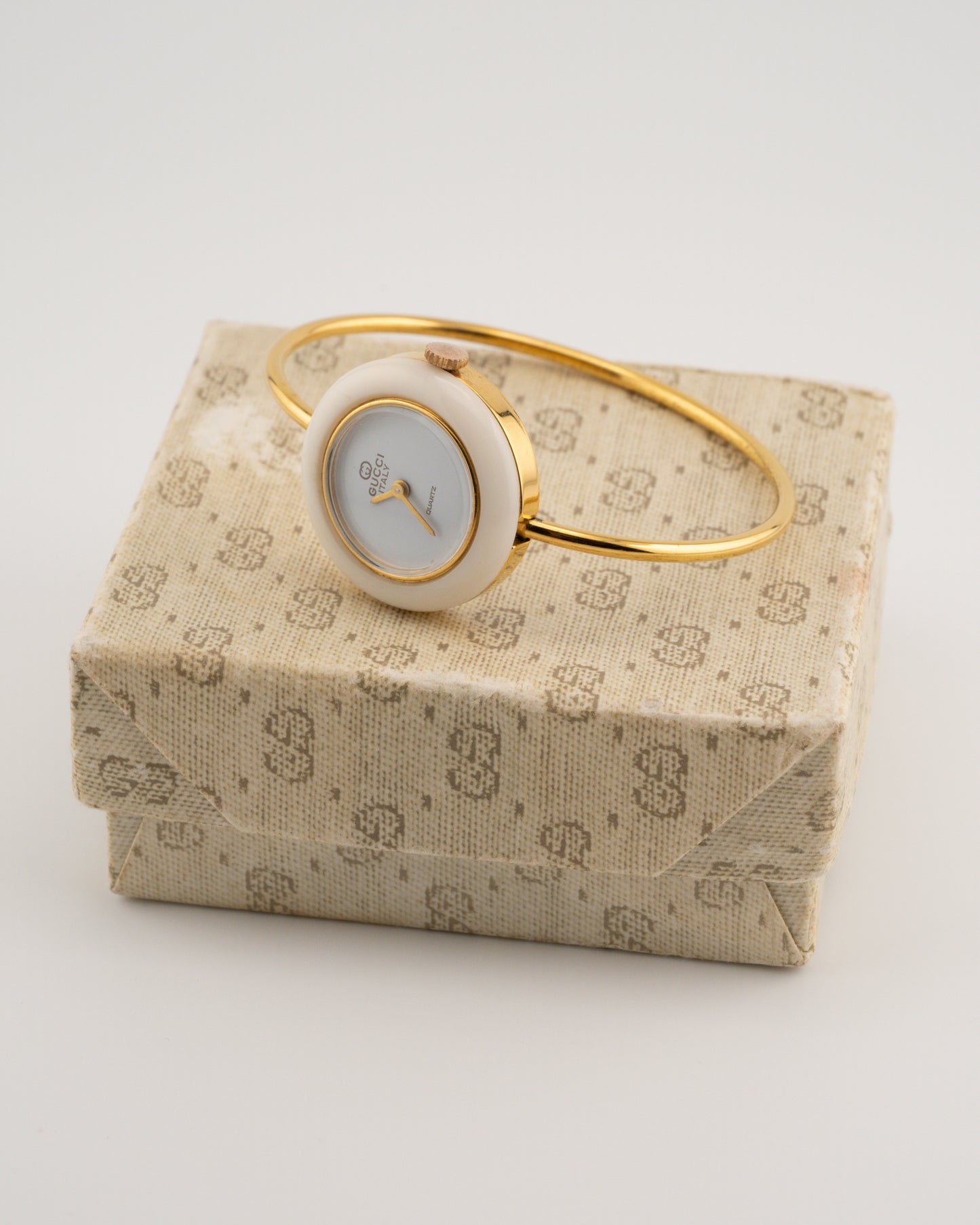 80s GUCCI 11/12.2 Gold Bezel Bangle Watch Set