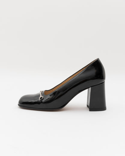 2000s GUCCI Black Horsebit Patent Leather Pumps (37)