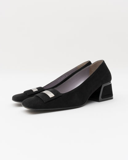 2000s GUCCI Black Suede Pumps (38)