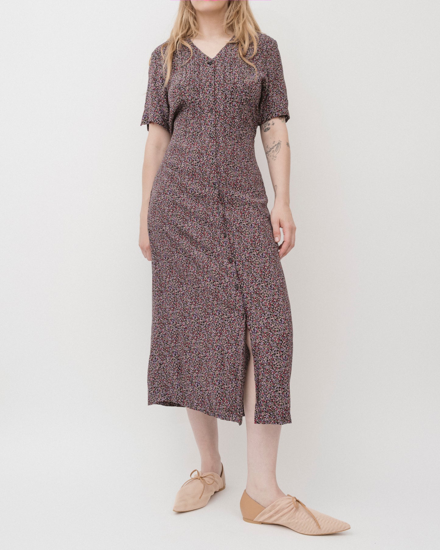 Vintage 90s Ditsy Floral Maxi Dress (S-L) Closed Caption Vintage 90s Ditsy Floral Maxi Dress (S-L) Closed Caption