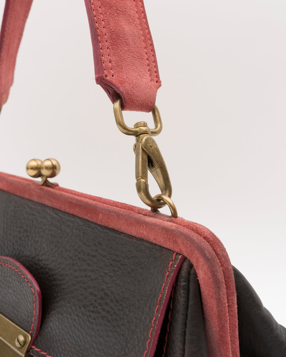2000s Rare MIU MIU Chocolate Leather Kiss-Lock Frame Bag w/Dusty Rose Suede Trim