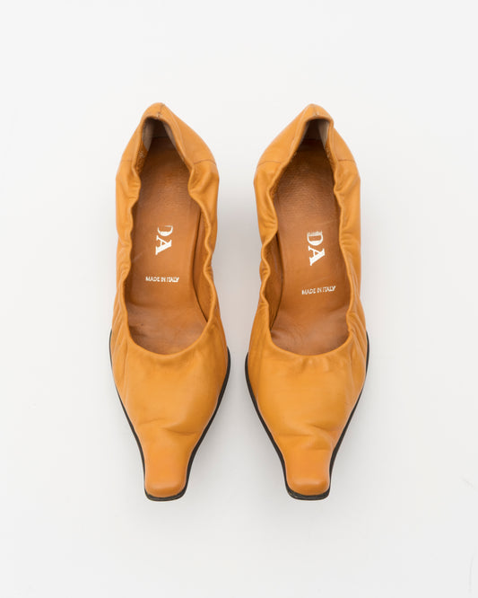 90s PRADA Marigold Ruched Leather Chisel Toe Kitten Heels (35.5)