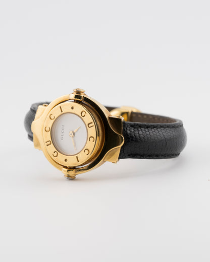 90s GUCCI 6600L Reverso Black Leather Bangle Watch