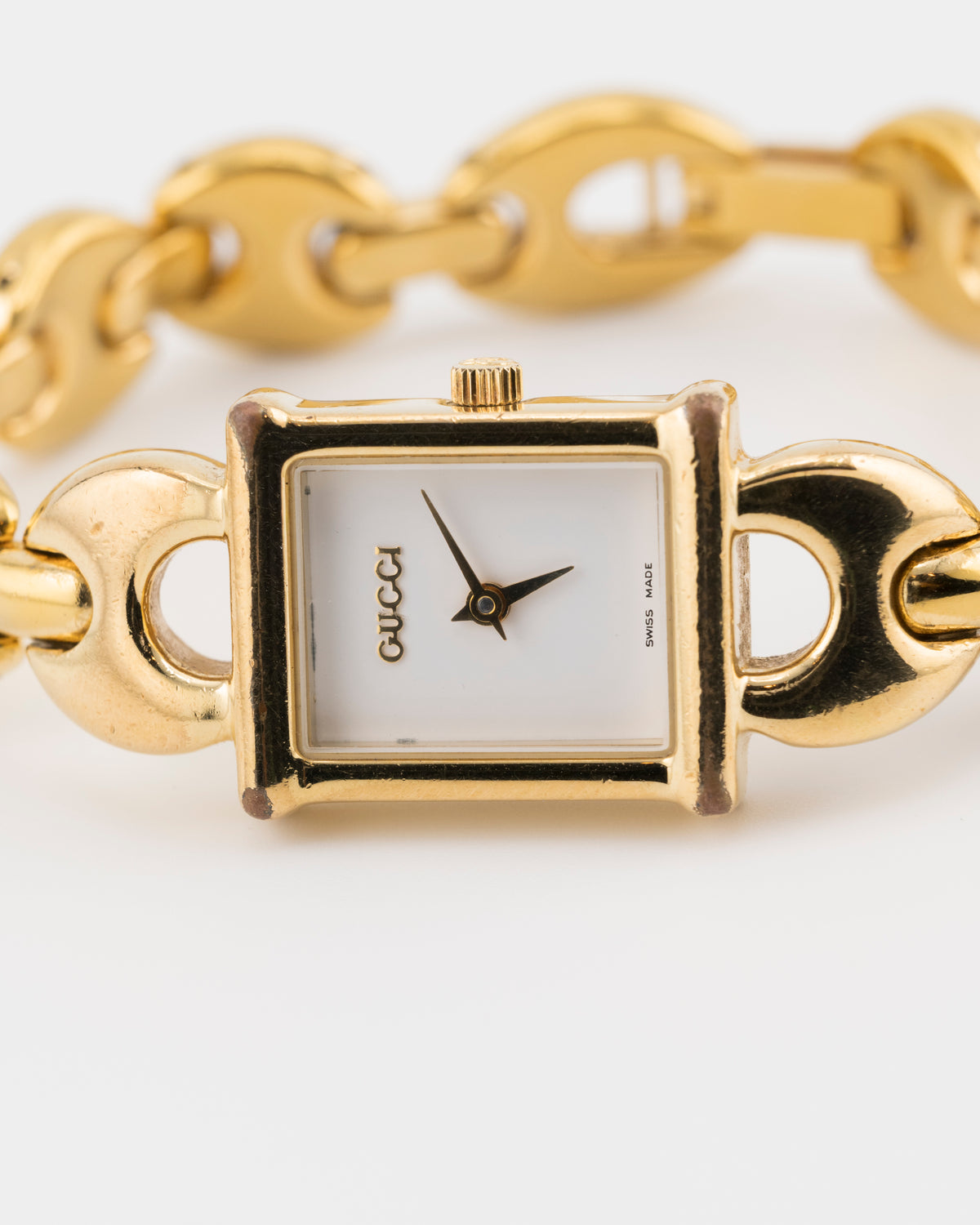 90s GUCCI 1800L Gold Chunky Chain Watch