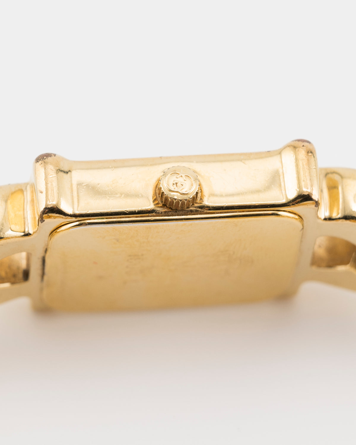 90s GUCCI 1800L Gold Chunky Chain Watch