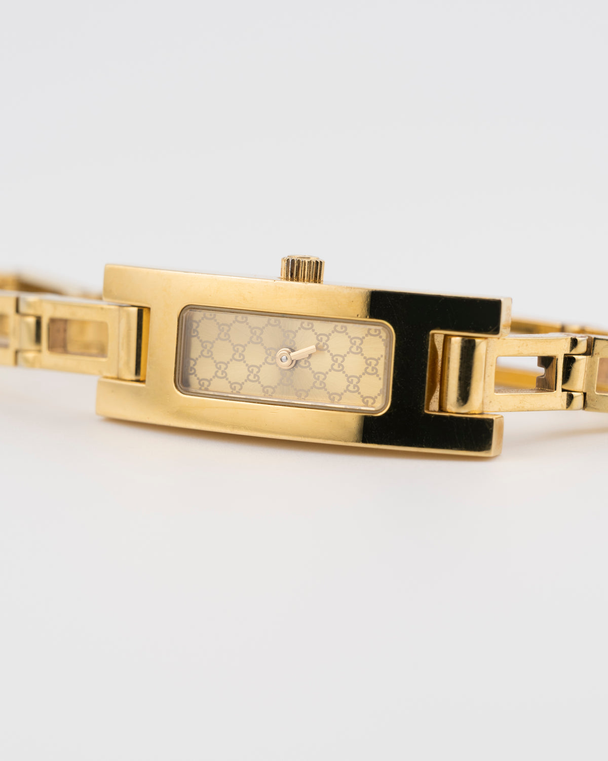 2000s GUCCI 3900L Gold GG Monogram Watch