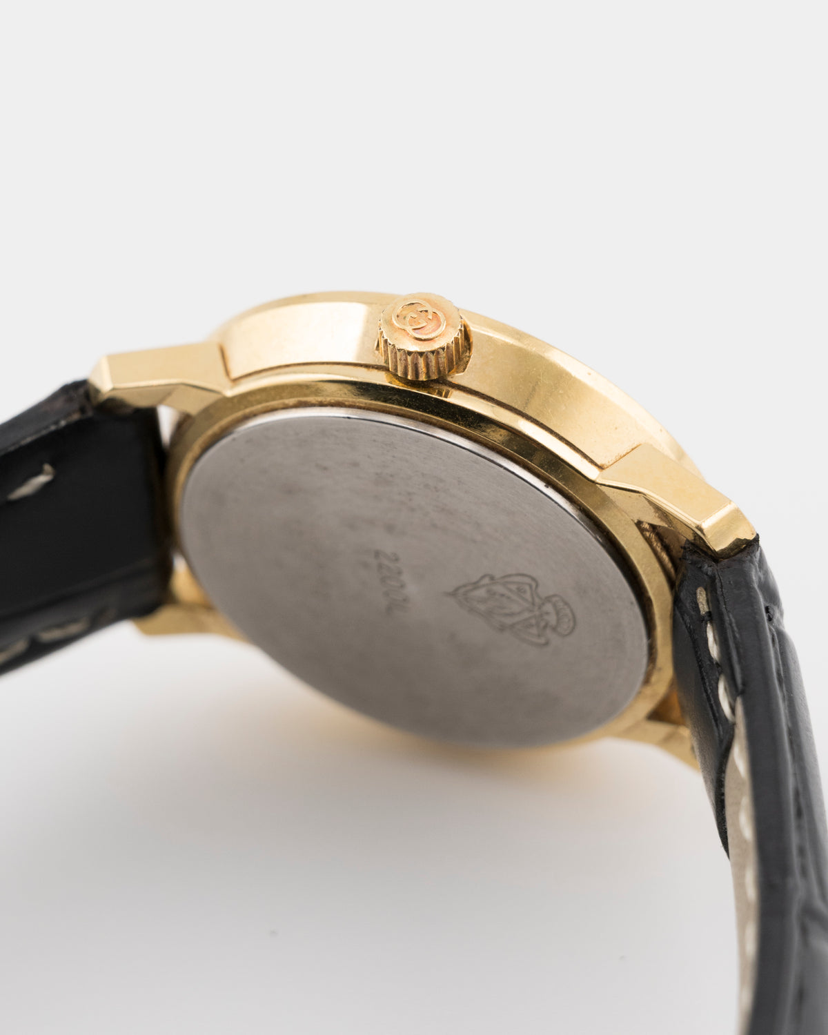 80s GUCCI 2200L Gold Watch w/Black Leather Band