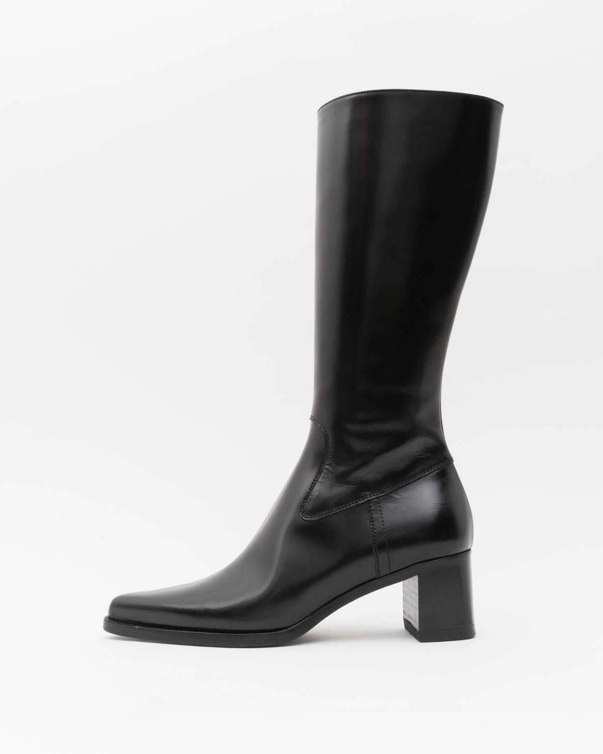2000s MIU MIU Pointed Toe Black Patent Boots (35)