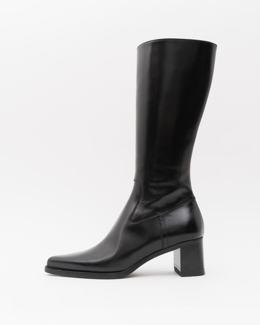 2000s MIU MIU Pointed Toe Black Patent Boots (35)