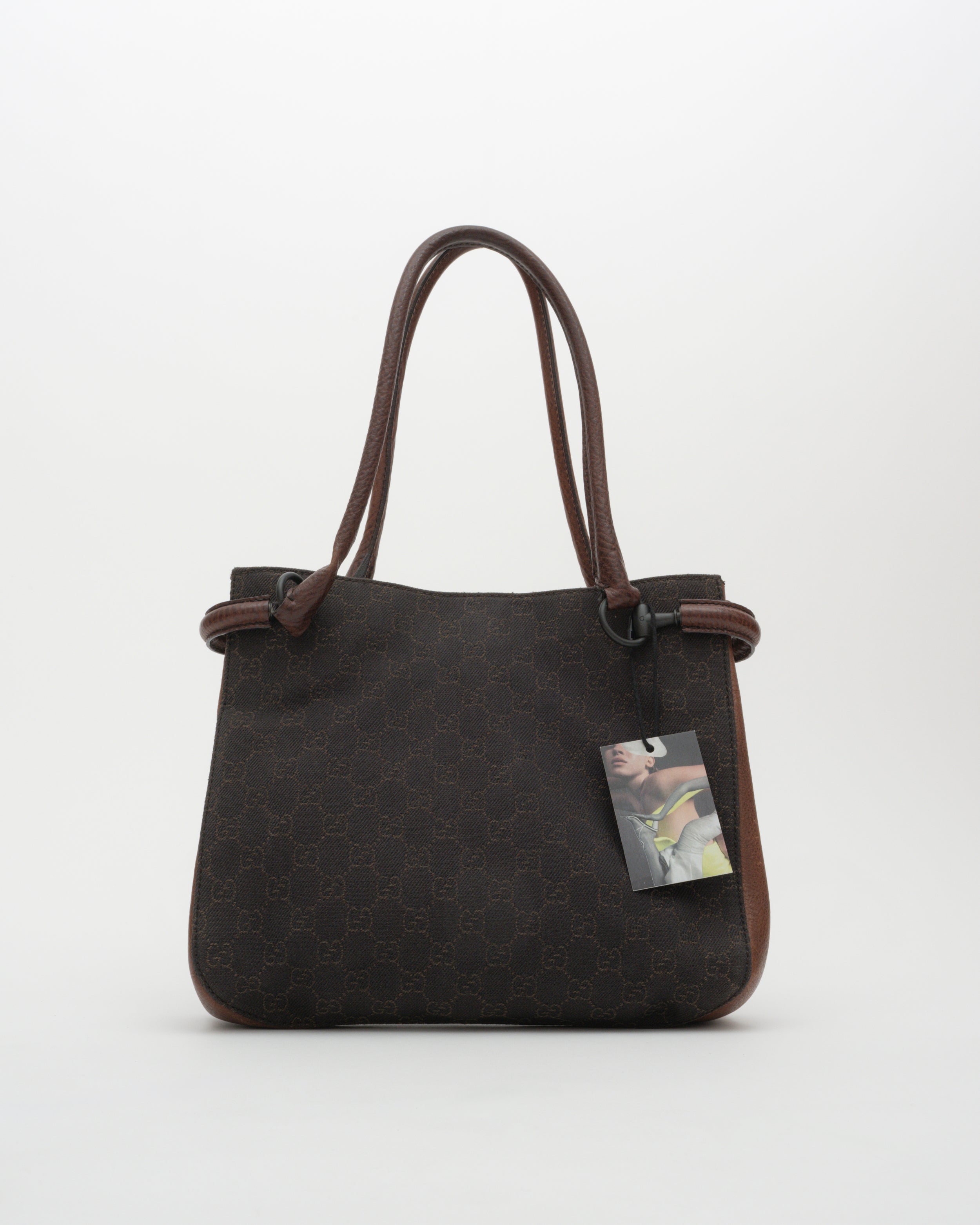 2000s GUCCI Tom Ford Era Chocolate GG Horsebit Loop Bag – Closed