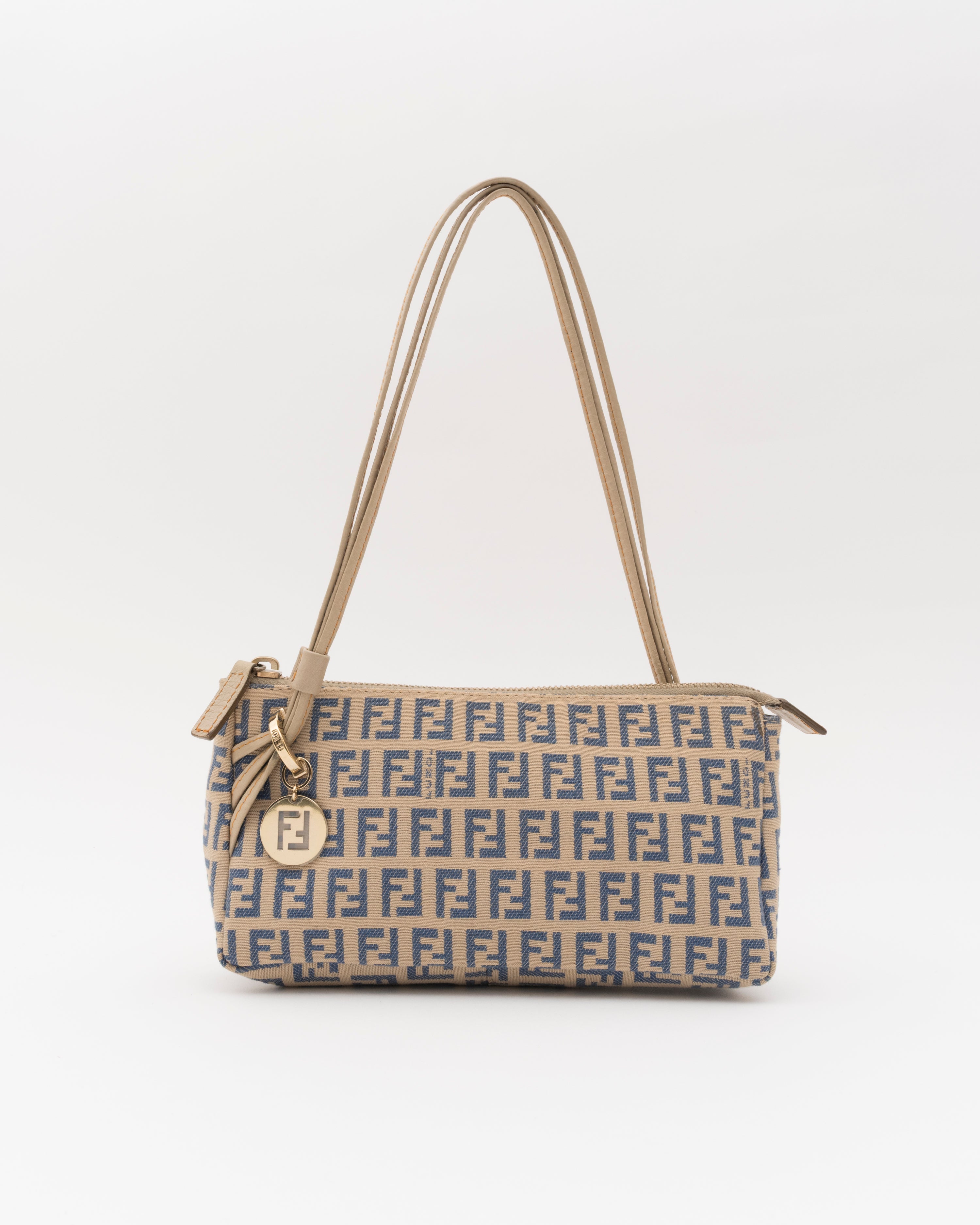 【夏休みセール】FENDI ☆ズツカ柄☆ナイロンショルダーバッグ 2000s FENDI Zucchino Canvas Triple Strap Pochette Bag – Closed Caption