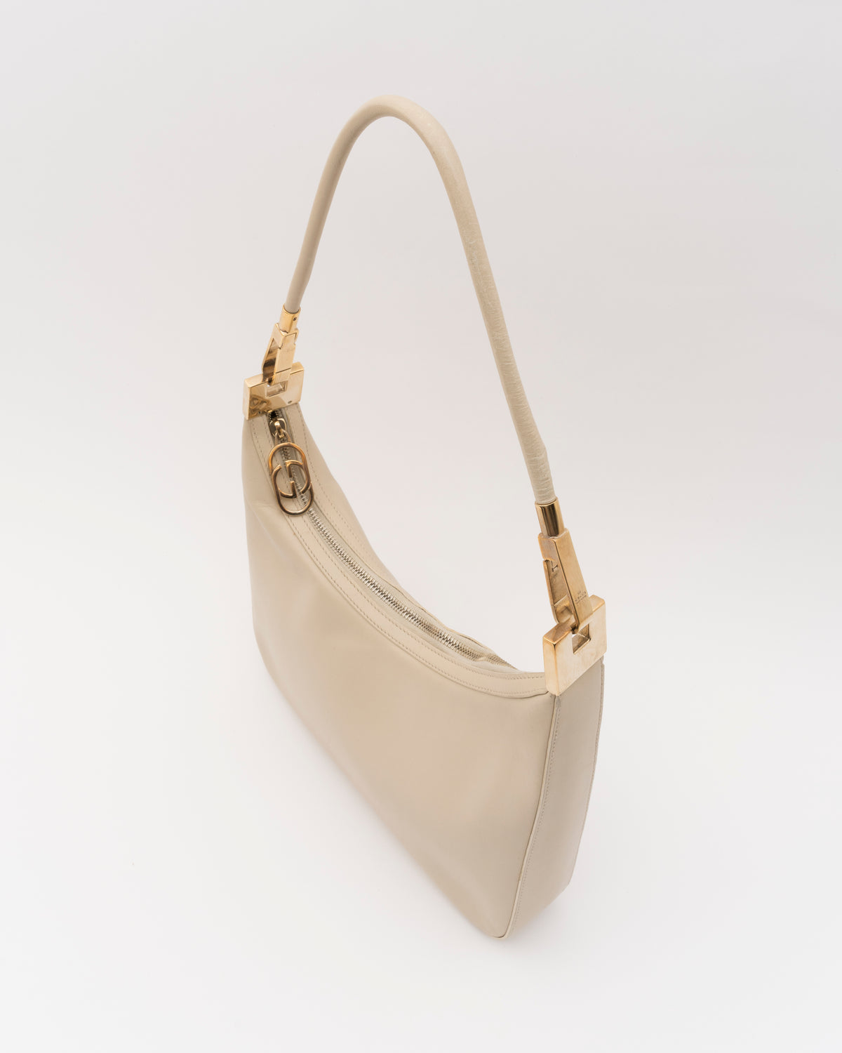 90s GUCCI Beige Leather GG Zip Shoulder Bag