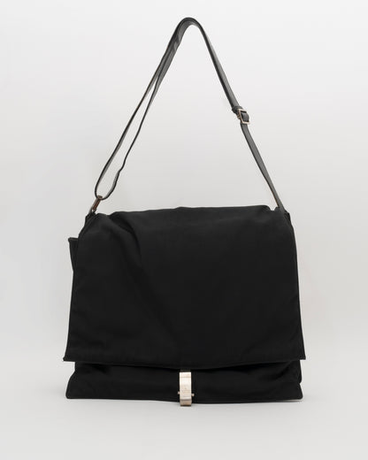 90s GUCCI Black Nylon Messenger Bag