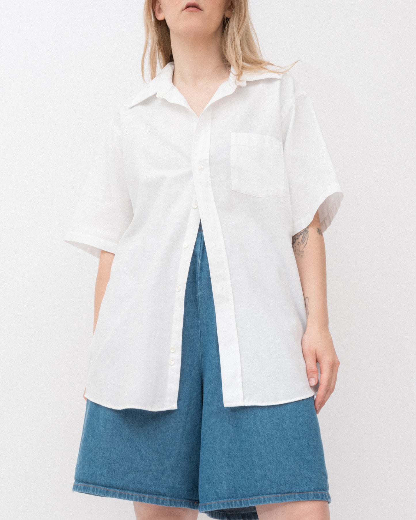 Vintage White Short Sleeve Boyfriend Shirt (S-L)