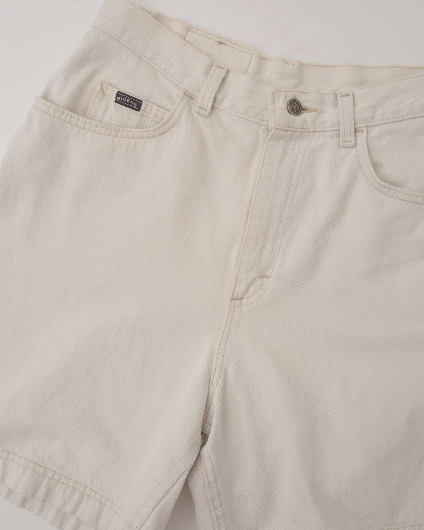 Vintage Cream Denim Shorts (M/L)