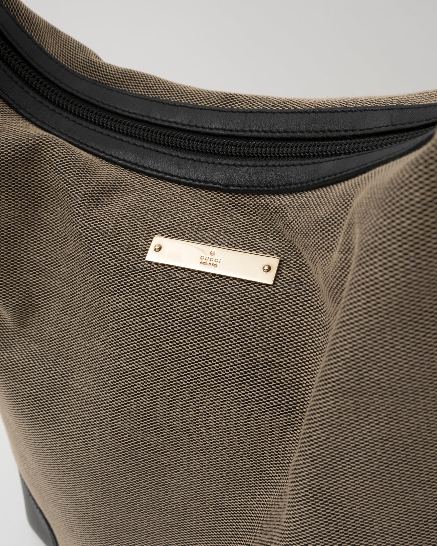 90s GUCCI Beige and Black Canvas Bag