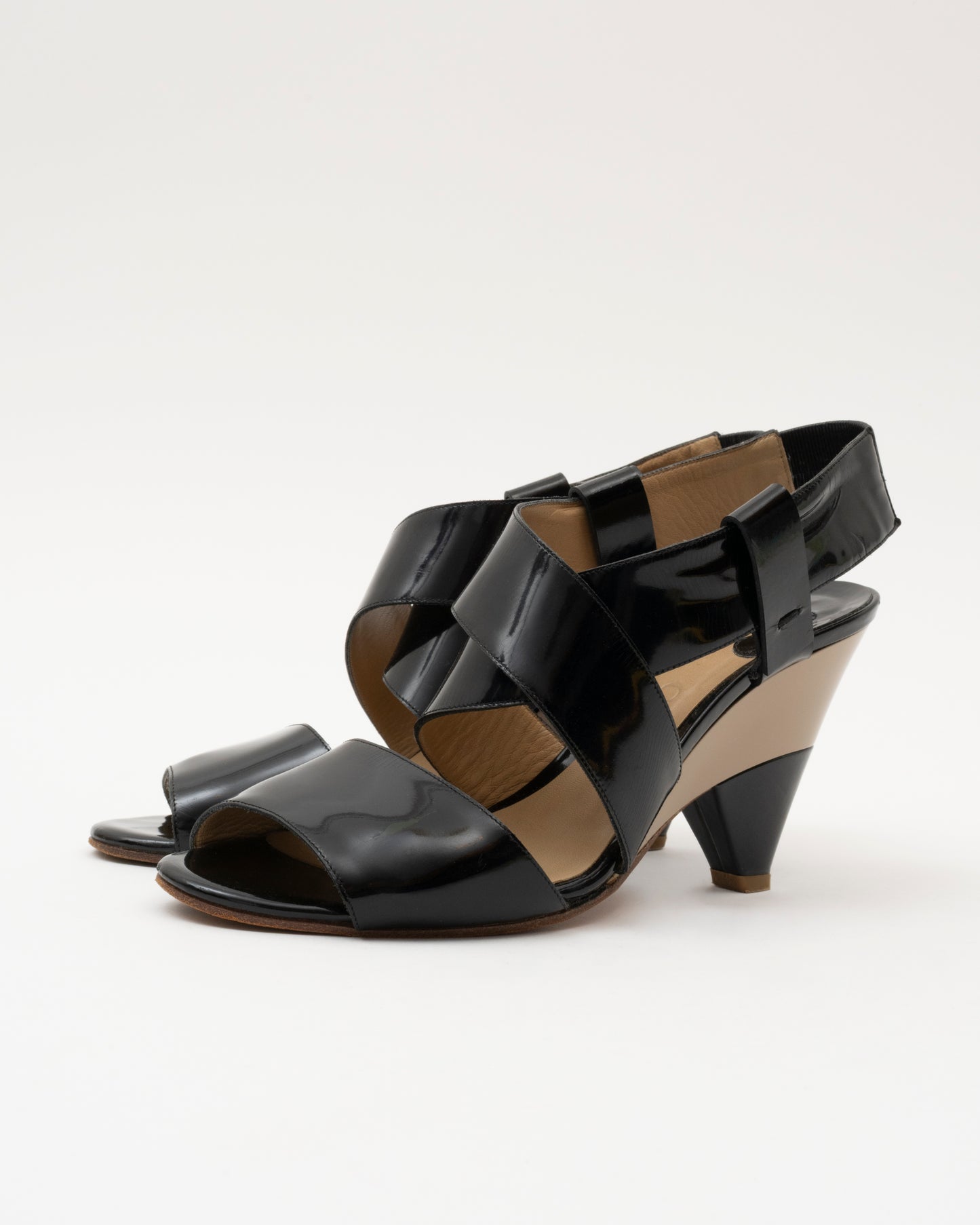 2000s CHLOE Black/Beige Patent Leather Sandals (7)