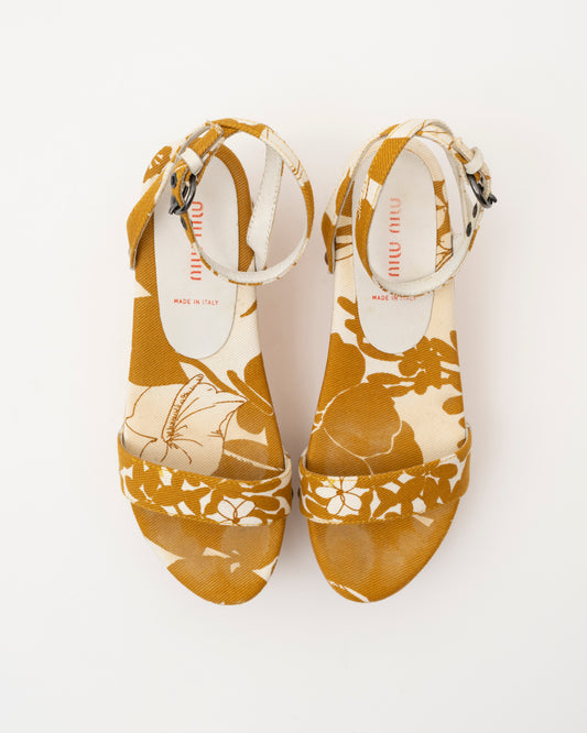 90s MIU MIU Mustard Floral Wood Platform Sandals (6.5)