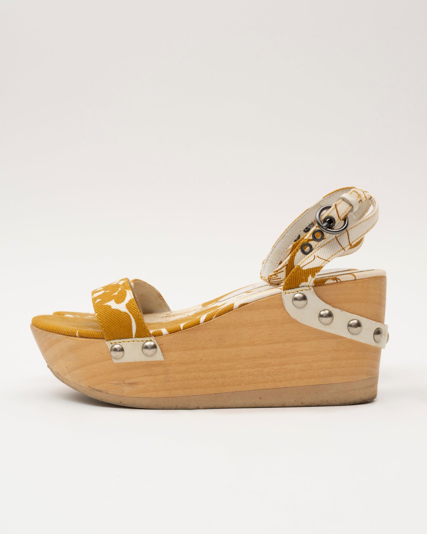90s MIU MIU Mustard Floral Wood Platform Sandals (36)