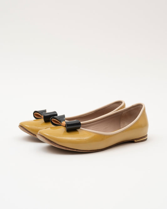 2000s CHLOE Mustard Patent Bow Flats (35)