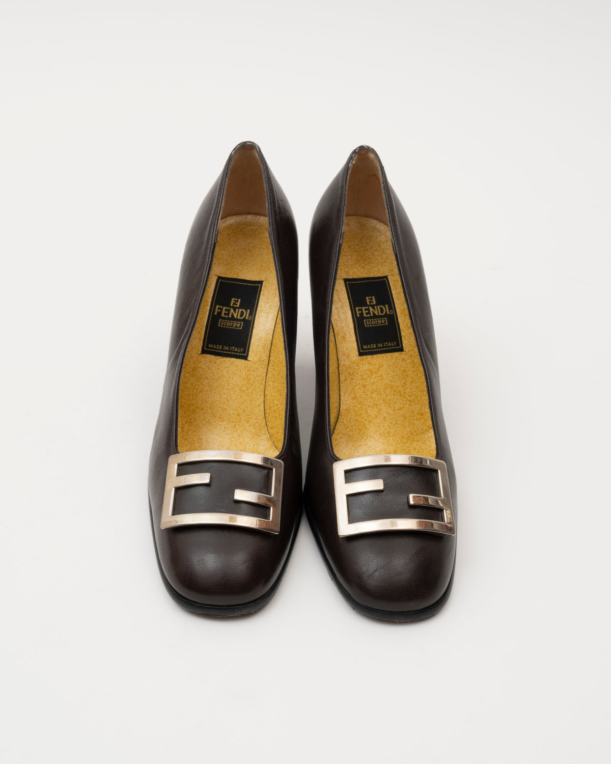 90s FENDI Black Leather Logo Pumps (36.5)