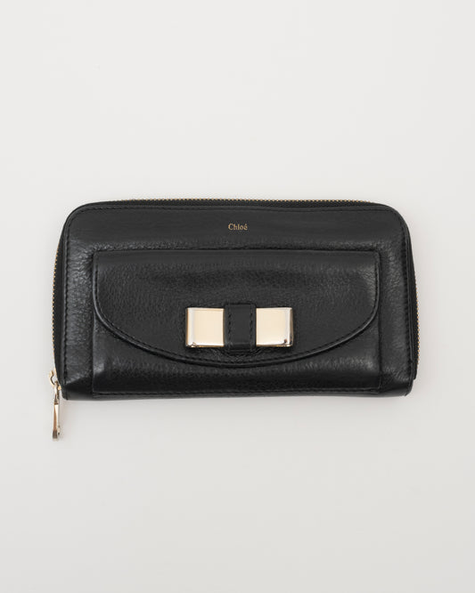 2000s CHLOE Black Lily Zip Wallet