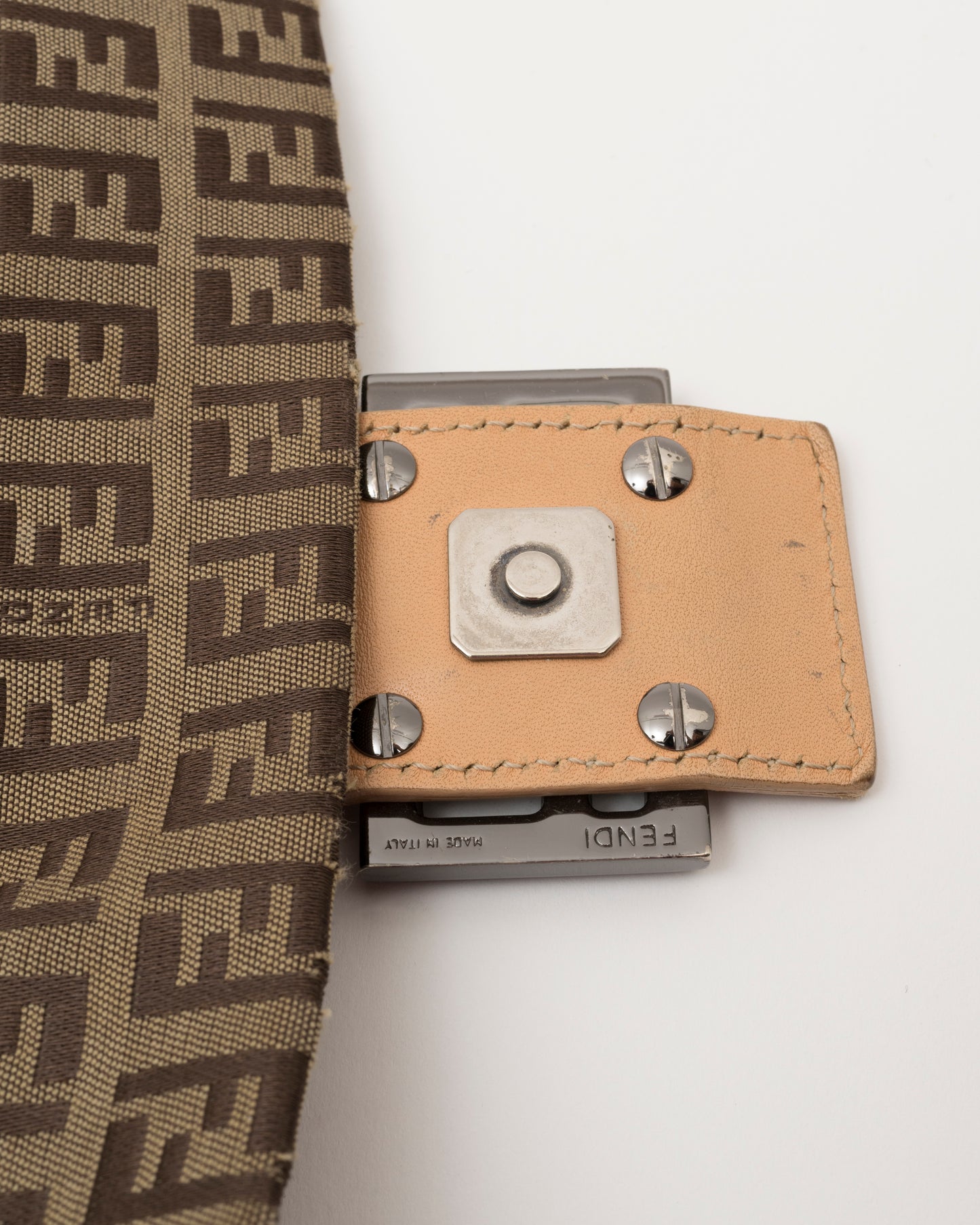 2000s FENDI Beige Zucchino Canvas Mamma Baguette Shoulder Bag