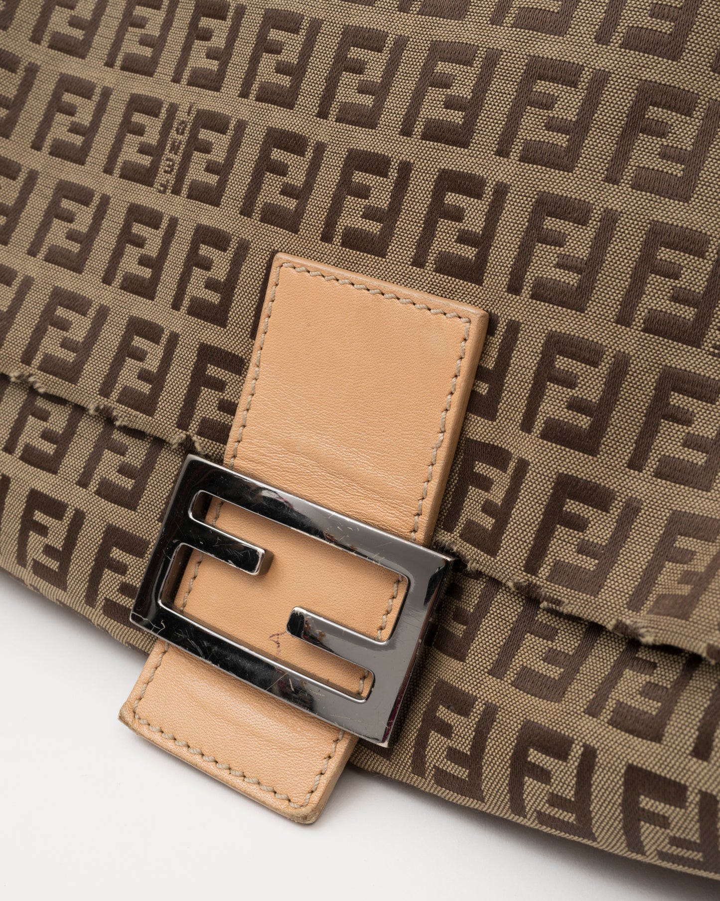 2000s FENDI Beige Zucchino Canvas Mamma Baguette Shoulder Bag