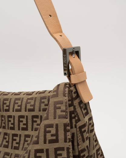 2000s FENDI Beige Zucchino Canvas Mamma Baguette Shoulder Bag