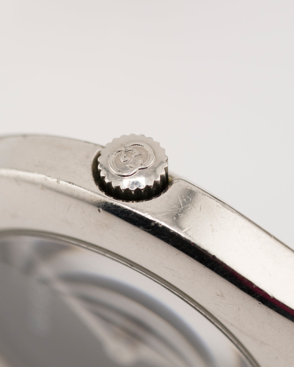 90s GUCCI 6700L Silver Buckle Watch w/ Black Dial