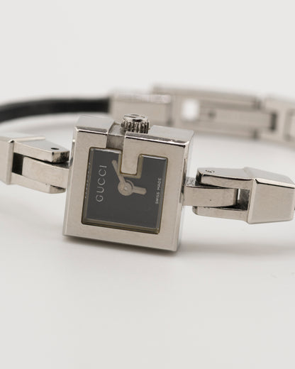 90s GUCCI 102 Silver Dainty Watch