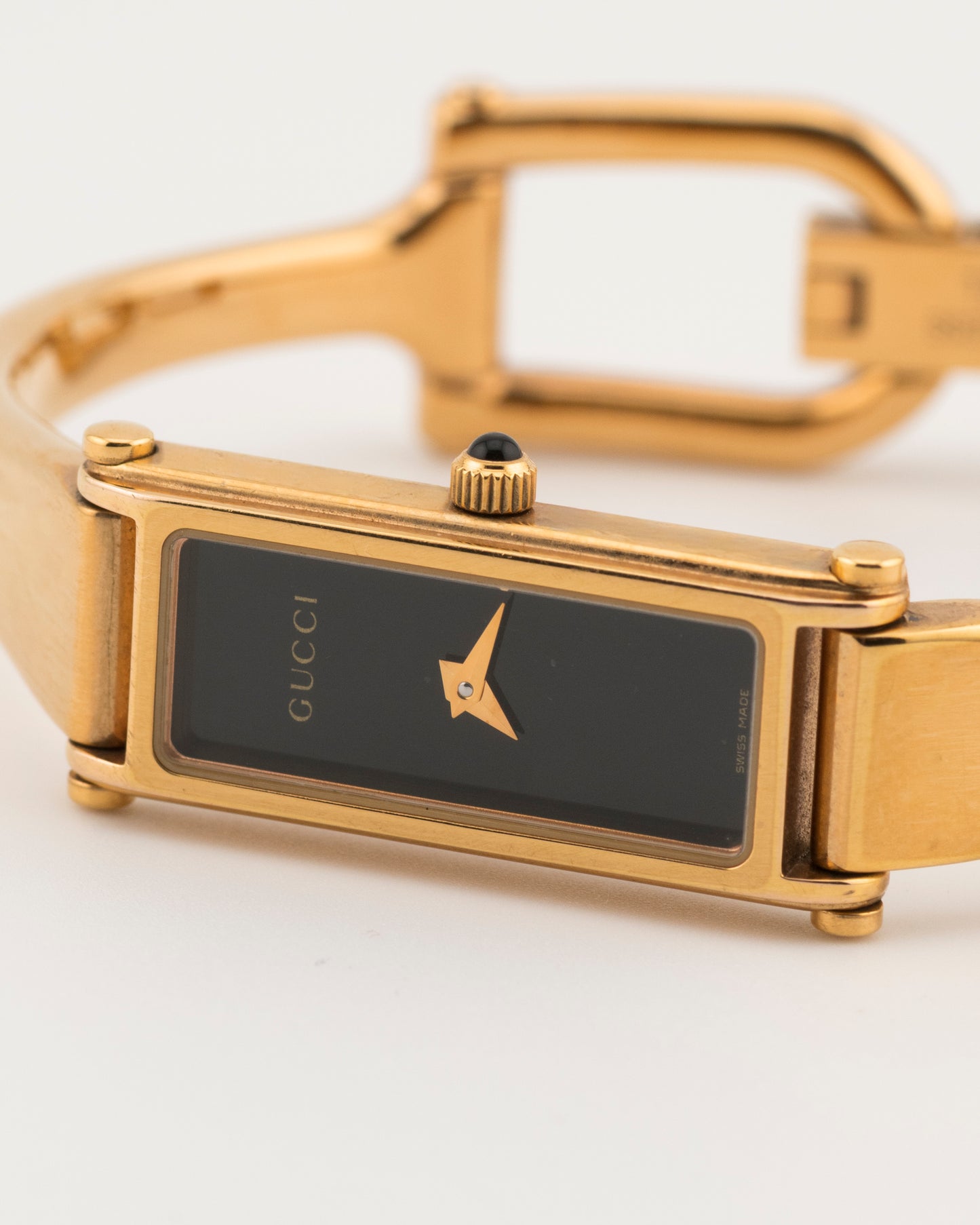 90s GUCCI 1500L Warm Gold Bangle Watch
