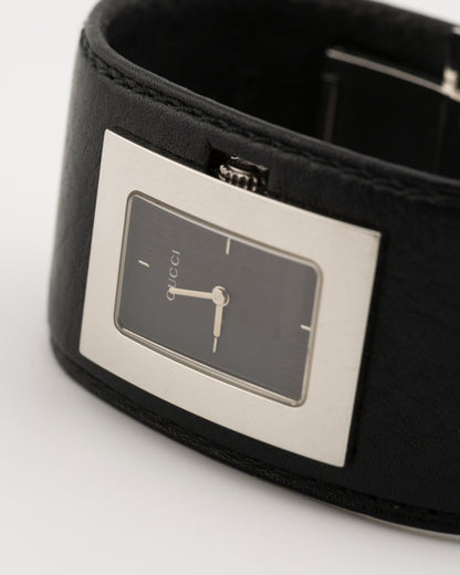 90s GUCCI 7800L Leather Cuff Watch