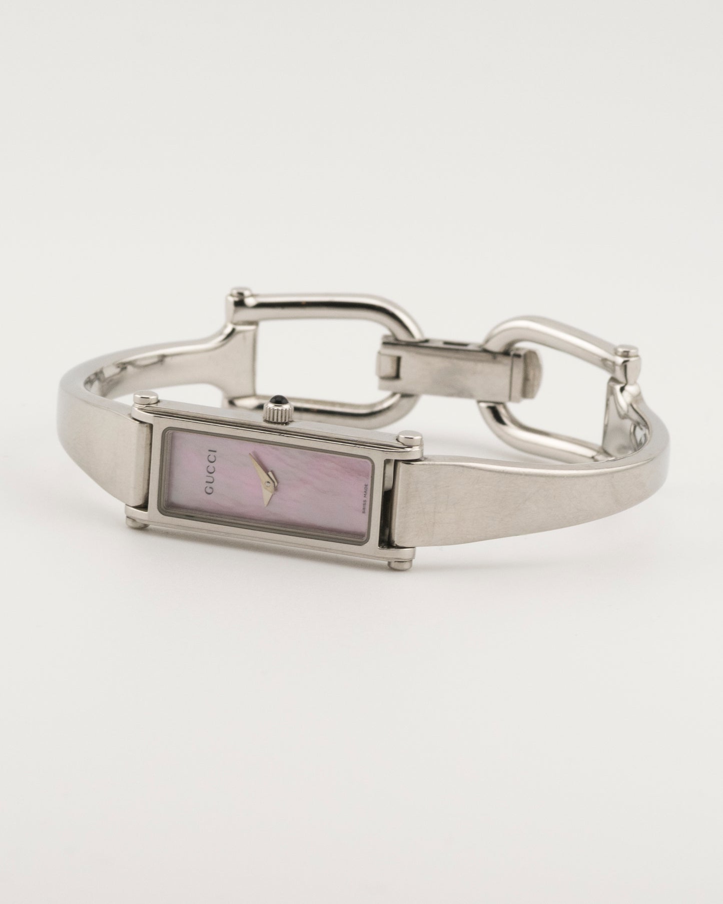 2000s GUCCI 1500L Pink Mother of Pearl Silver Bangle Watch