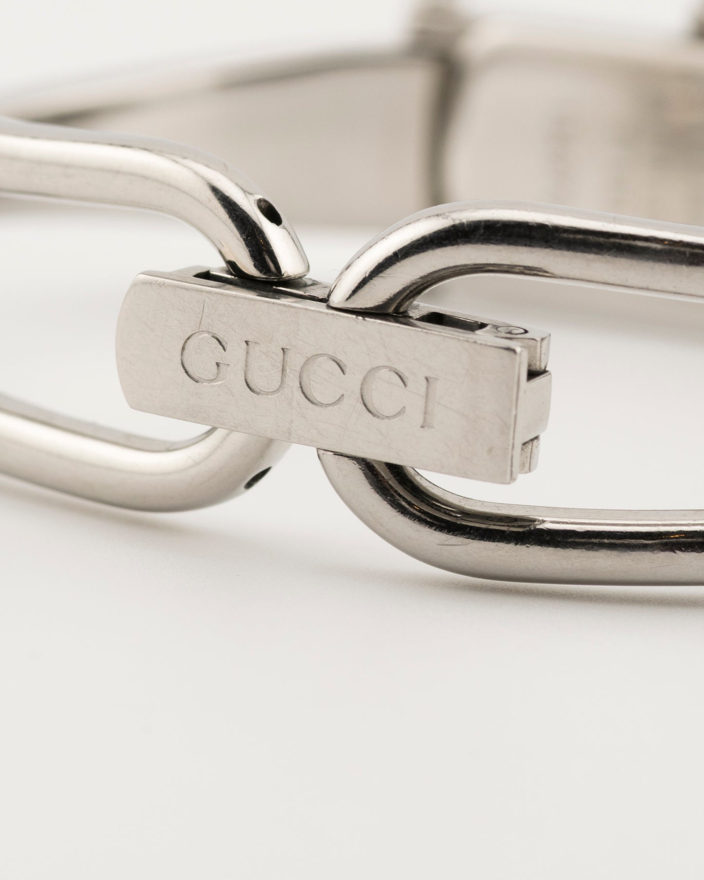 90s GUCCI 1500L Silver Watch w/Grey Dial